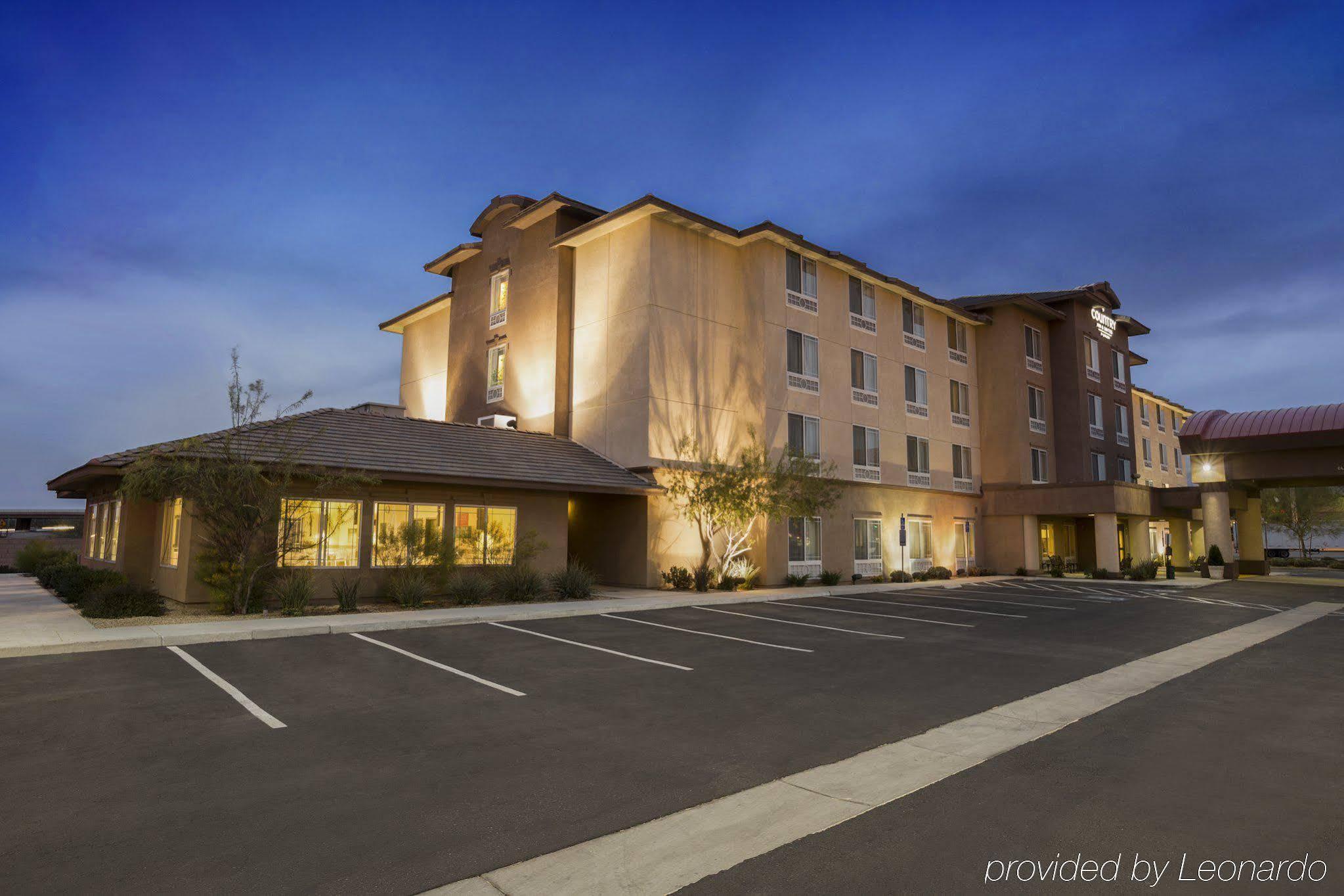 Holiday Inn & Suites - Barstow By Ihg Exterior foto